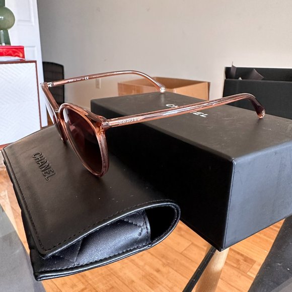 Chanel Sunglasses - Picture 3 of 8